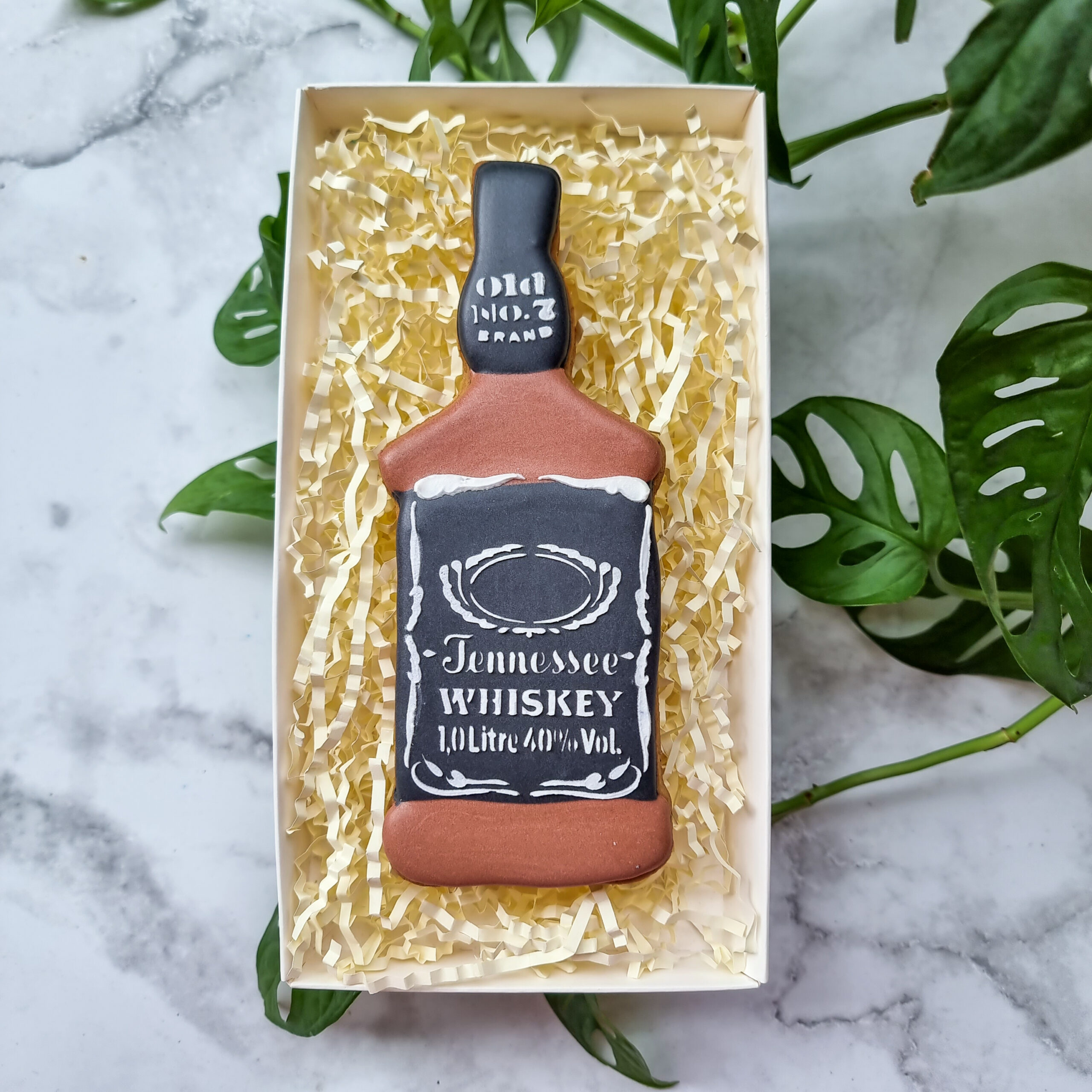 Duża butelka Whiskey z personalizacją - pakowana w pudełku - obrazek 5