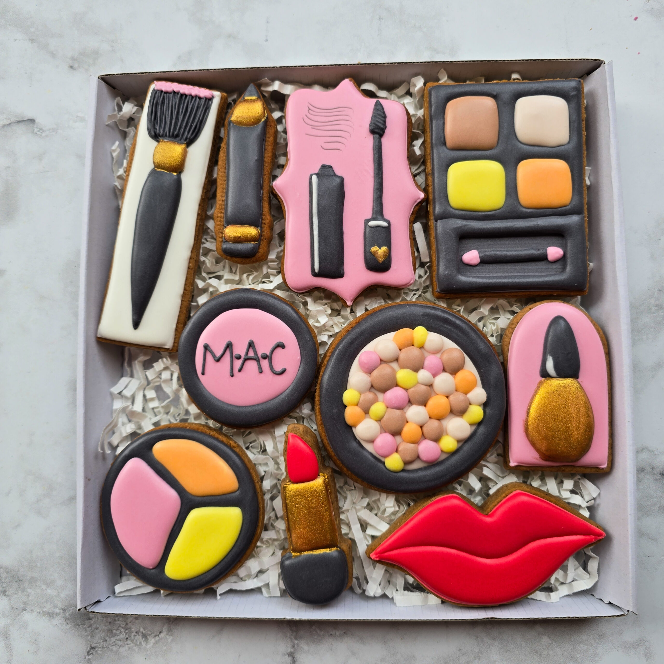 Zestaw kosmetyków XXL - makeup - makijaż