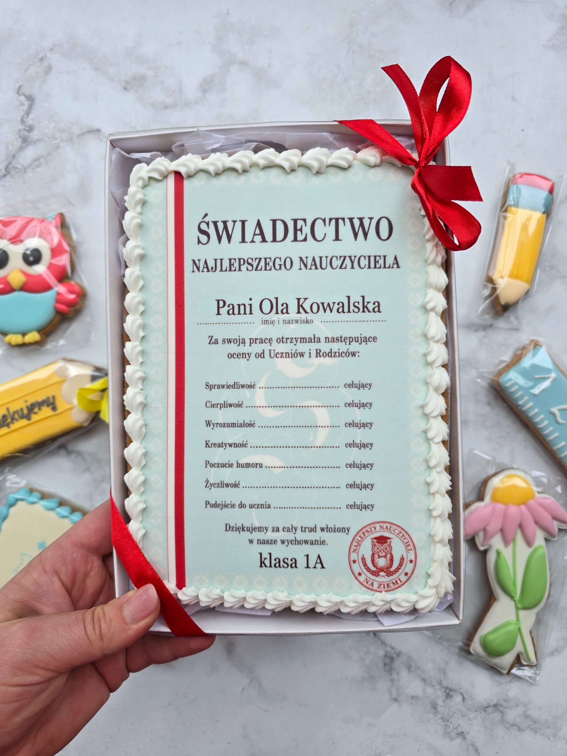 Piernikowe świadectwo najlepszego nauczyciela XXL w pudełku - obrazek 3